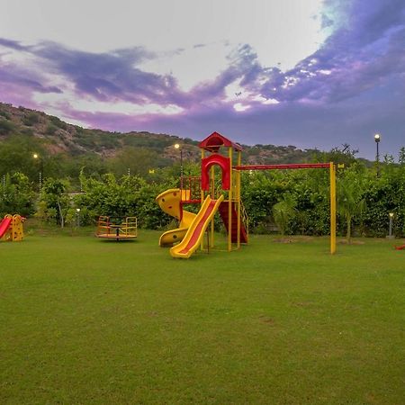 Stayvista At Hillside Paradise Dhauj Екстер'єр фото